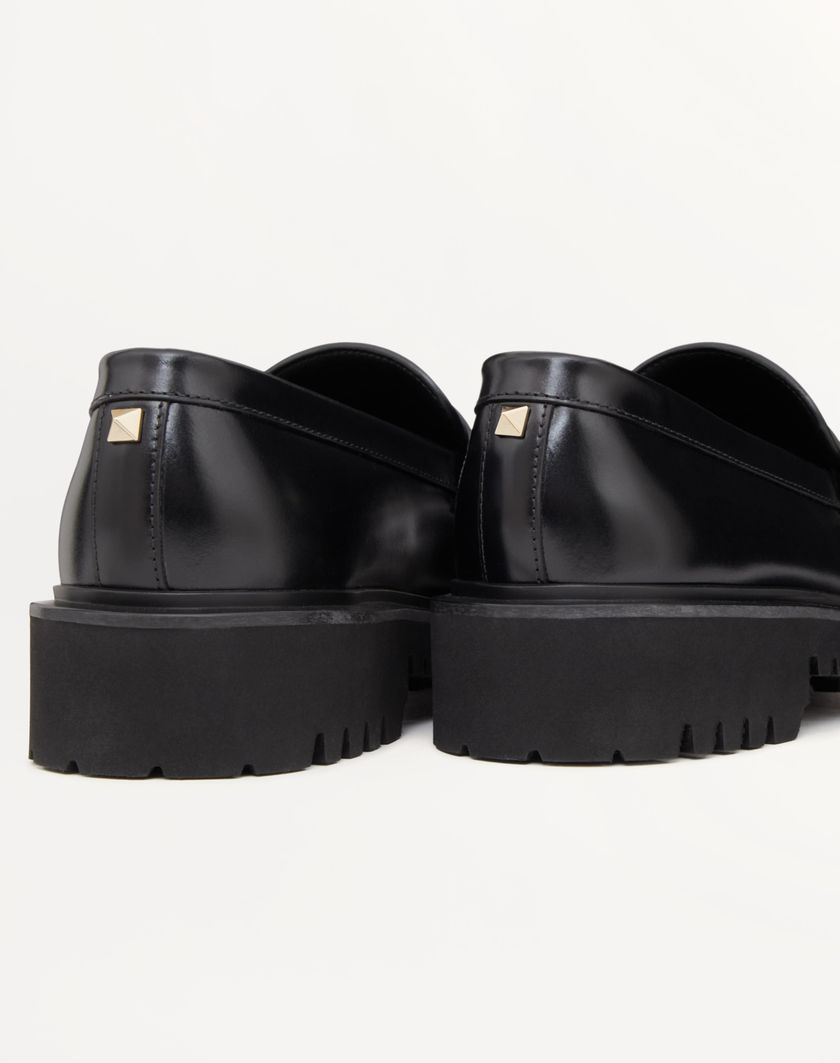 ROCKSTUD CALFSKIN LOAFER - Image 2